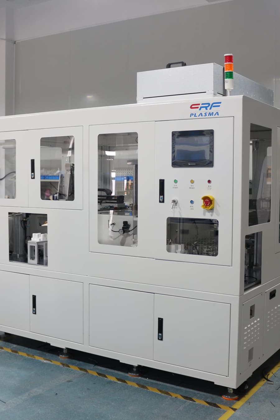 在线式真空等离子清洗机突破汽车电子全球供应商智能座舱电路板生产的产能与品质瓶颈(图2) IMG_7305.jpg