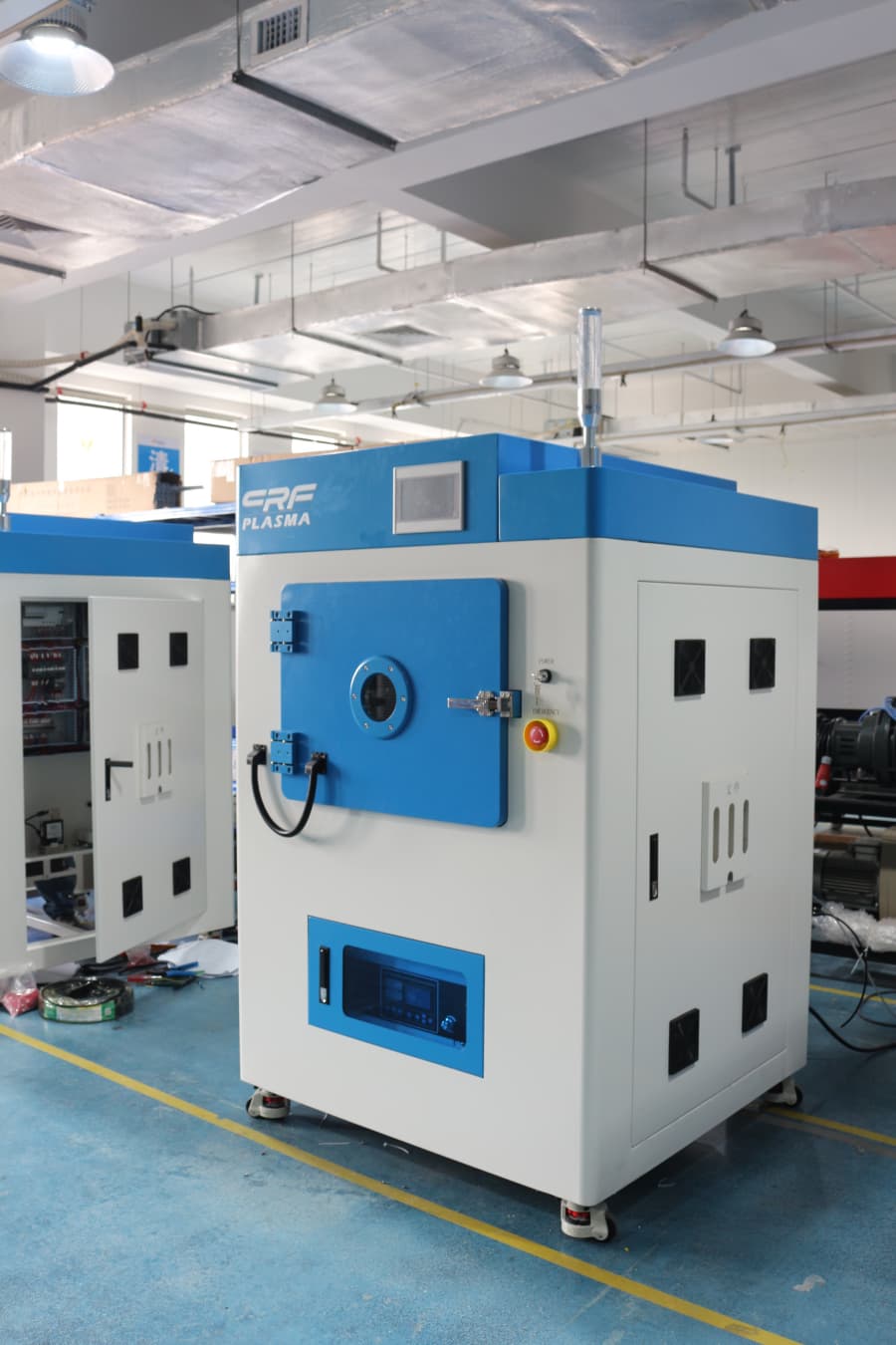 诚峰智造宫格真空等离子清洗机实现多品类精密元件高效分区域处理(图3) IMG_6490.jpg