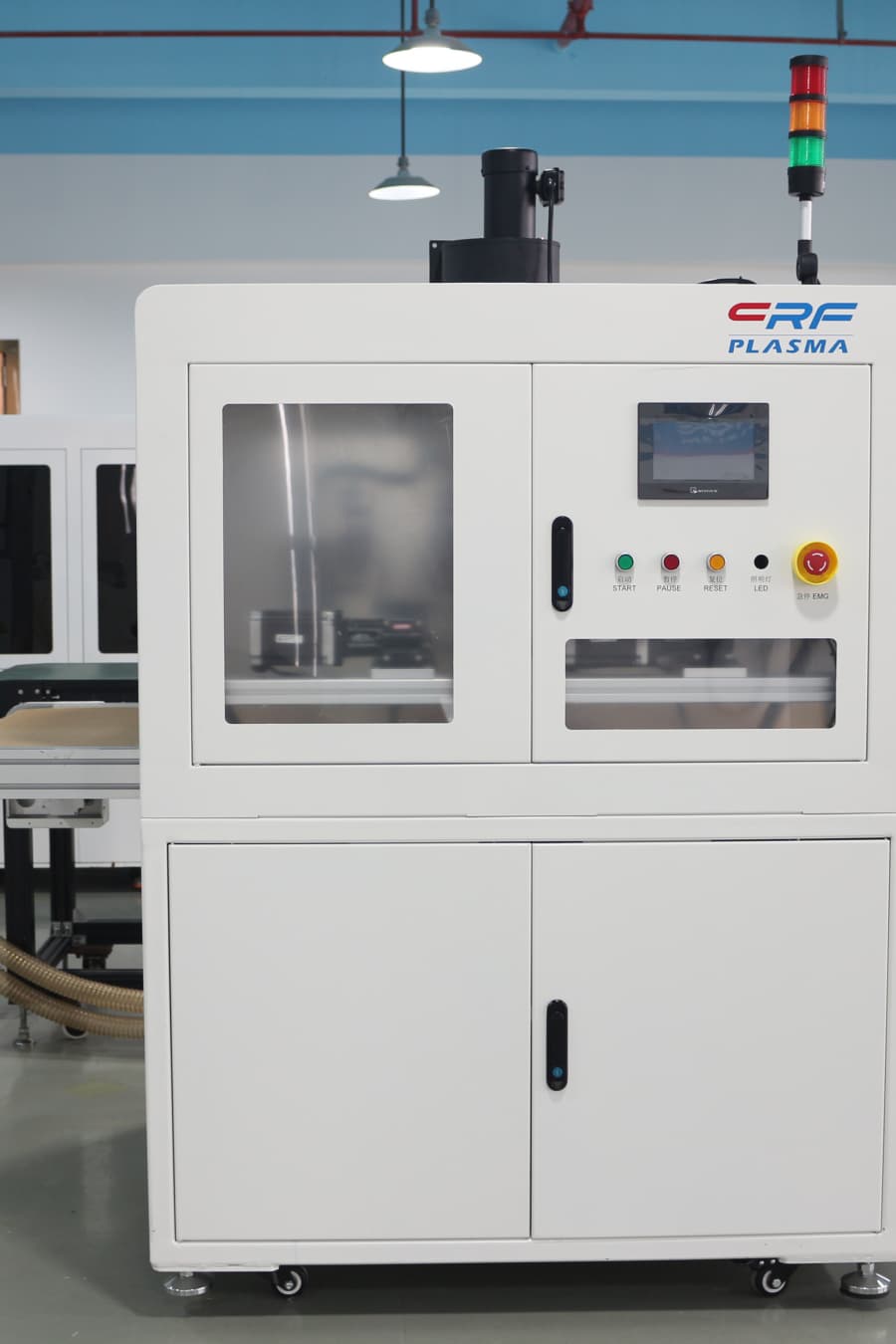 诚峰智造履带式大气等离子清洗机实现包装行业高速连续化生产新突破(图1) IMG_7089.jpg