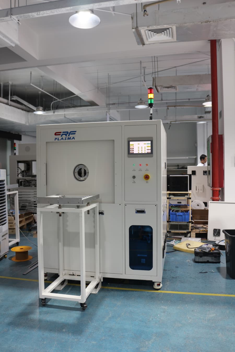 诚峰智造自动上下料真空等离子系统实现汽车传感器智能制造升级(图1) IMG_6117.jpg